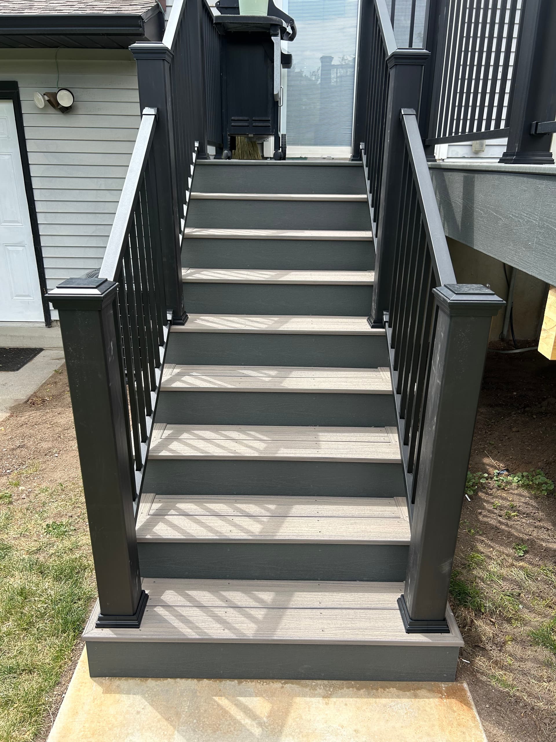 Gallery photos for Trex Deck Build with Aluminum Railings in Sandy UT: Image #4