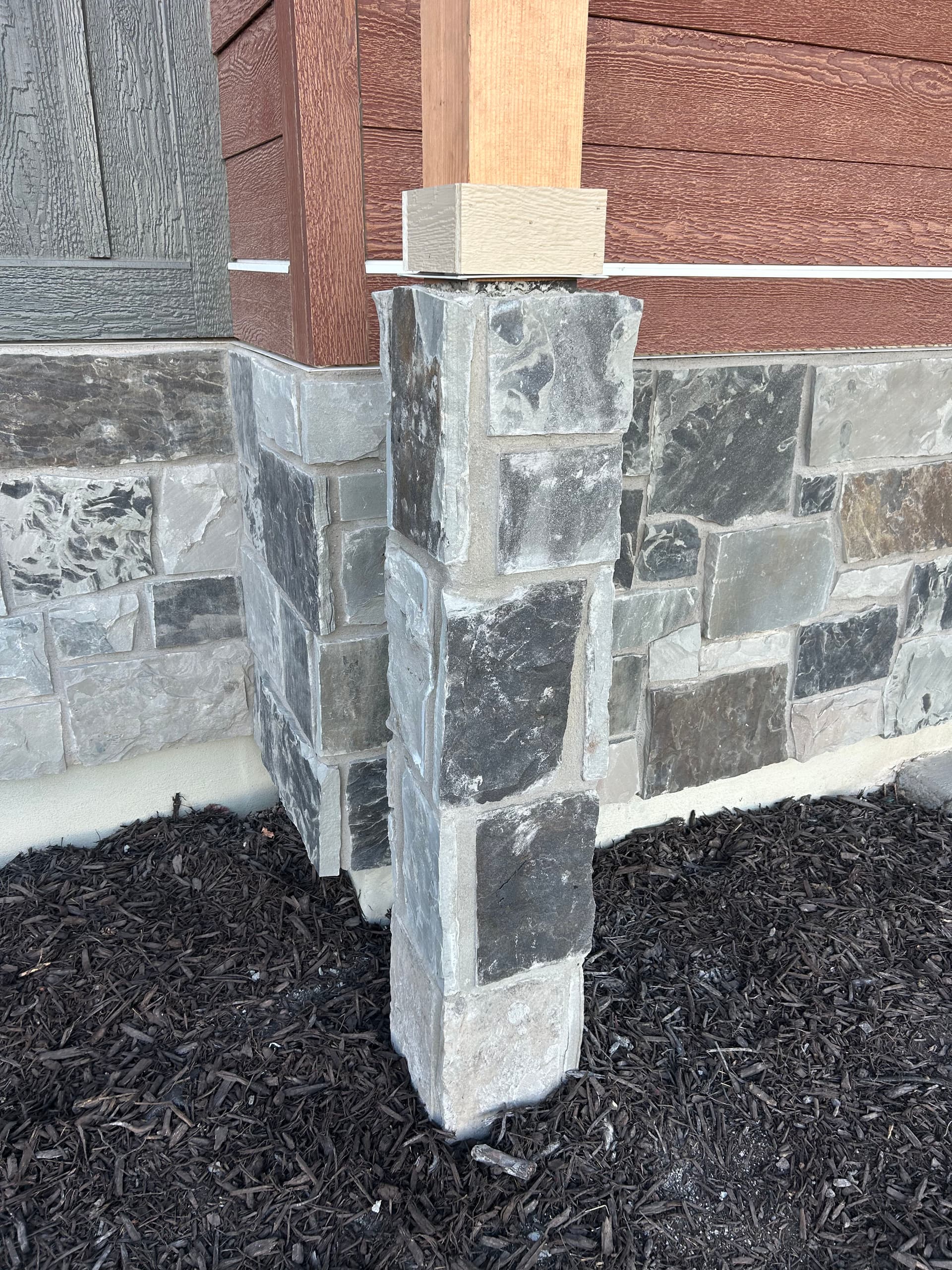 Gallery photos for Impressive Deck Build Using Timbertech Sea Salt Gray: Image #1