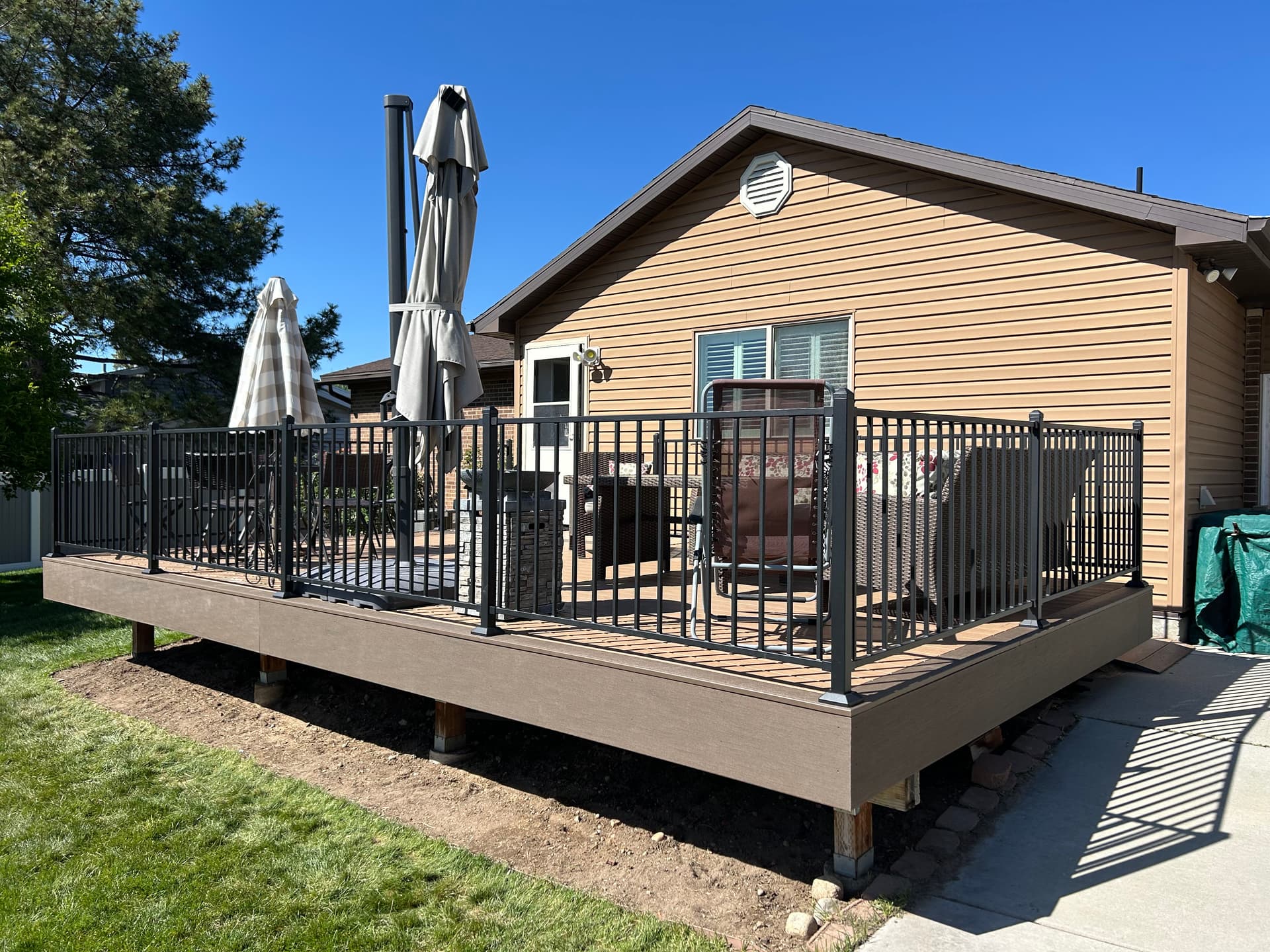Gallery photos for Deck Repair Done Right - New Decking, Structure, and Railings: Image #1